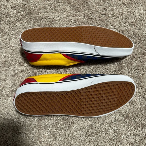 Vans - Picture 3 of 3